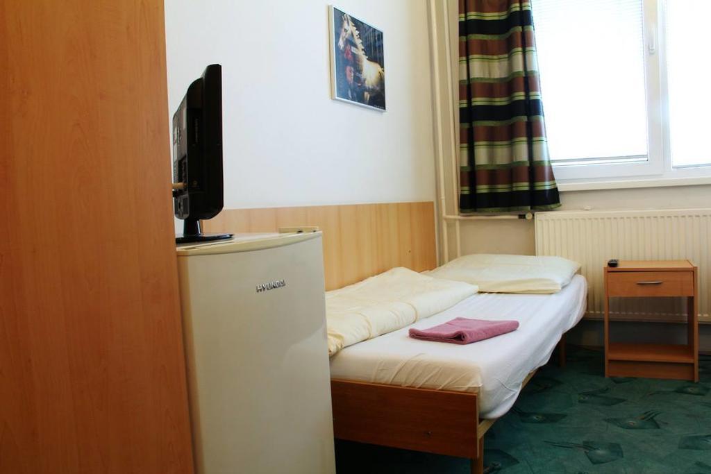 Hostel Narva Bratislava Extérieur photo